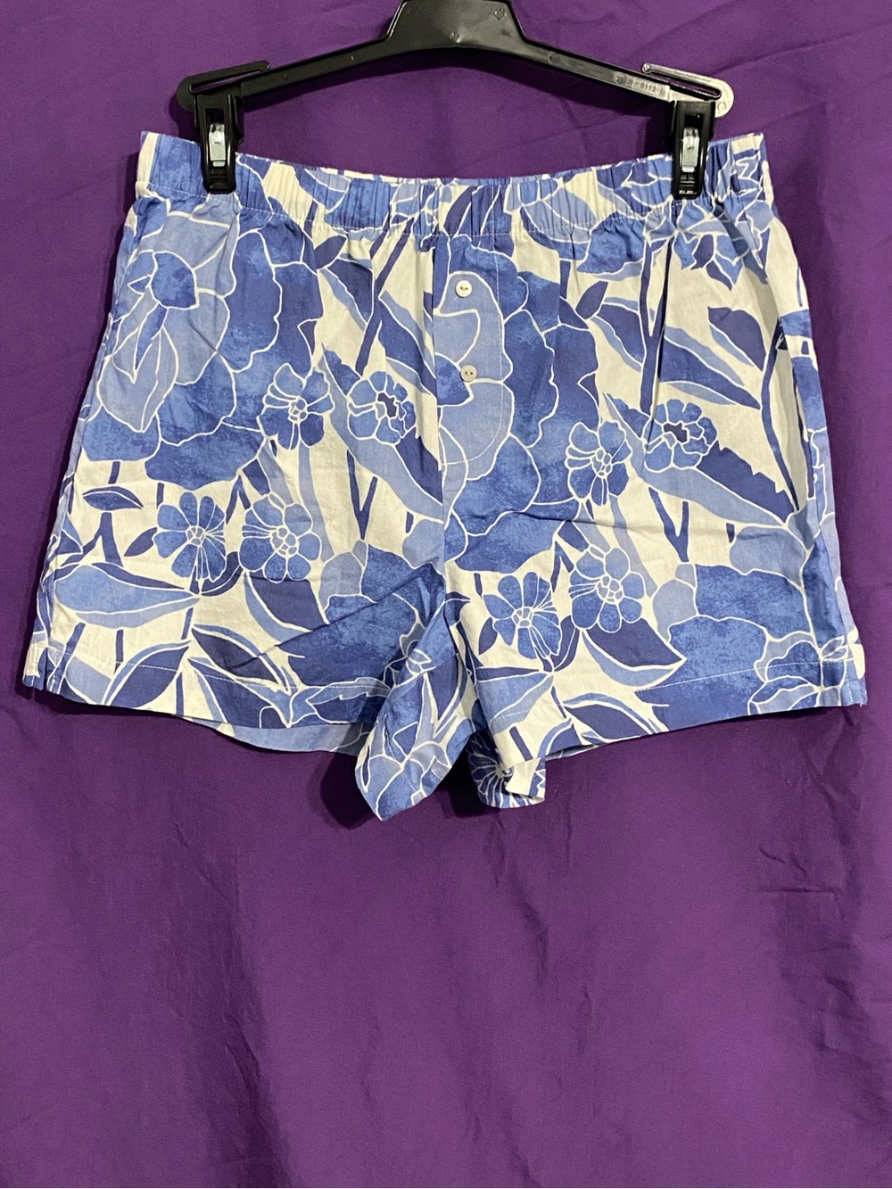 GAPBody Women's Blue and White Floral Pull-On Athletic Shorts. Size XS.